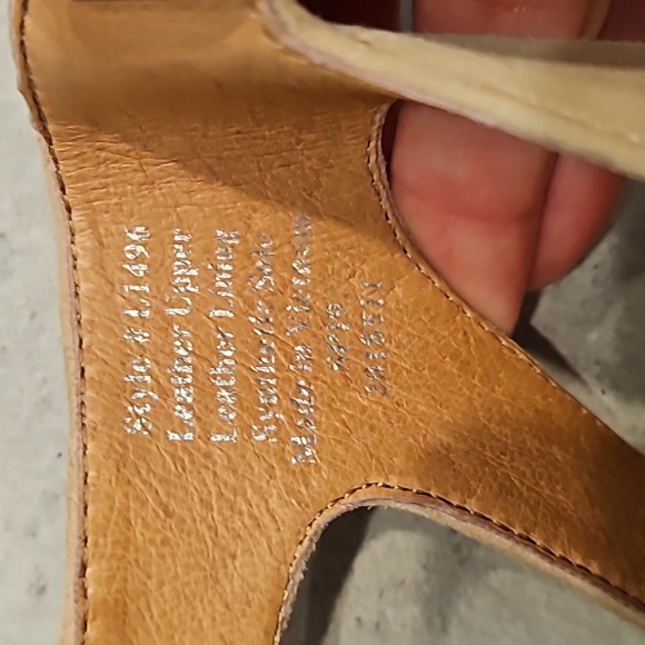 Madewell High Heeled Sandals - Picture 6 of 7